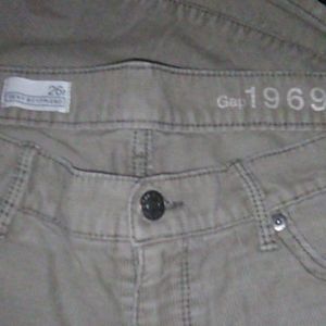 GAP Sexy Boyfriend Tan Cords size 26r